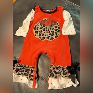 Long sleeve pumpkin outfit